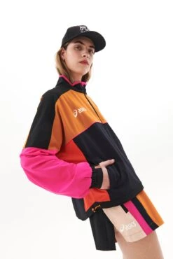 P.E Nation | P.E Nation X Asics Sequence Jacket - Golden Oak -Hot Sale Clothing Store PENATION DAY02 Q4ECOM2022 01 BERNIE S09 067